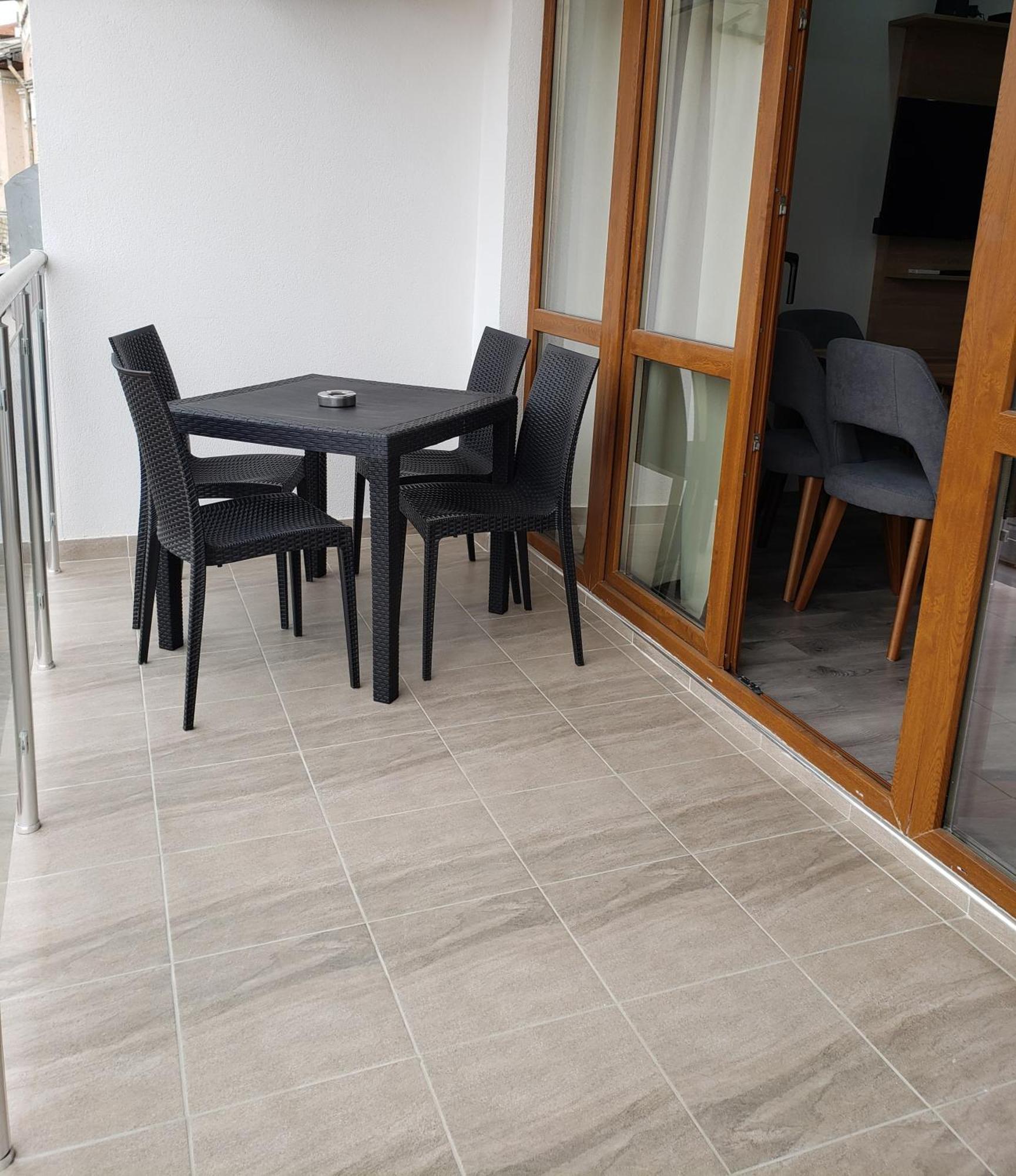 Apartment Deva Bałczik Zewnętrze zdjęcie